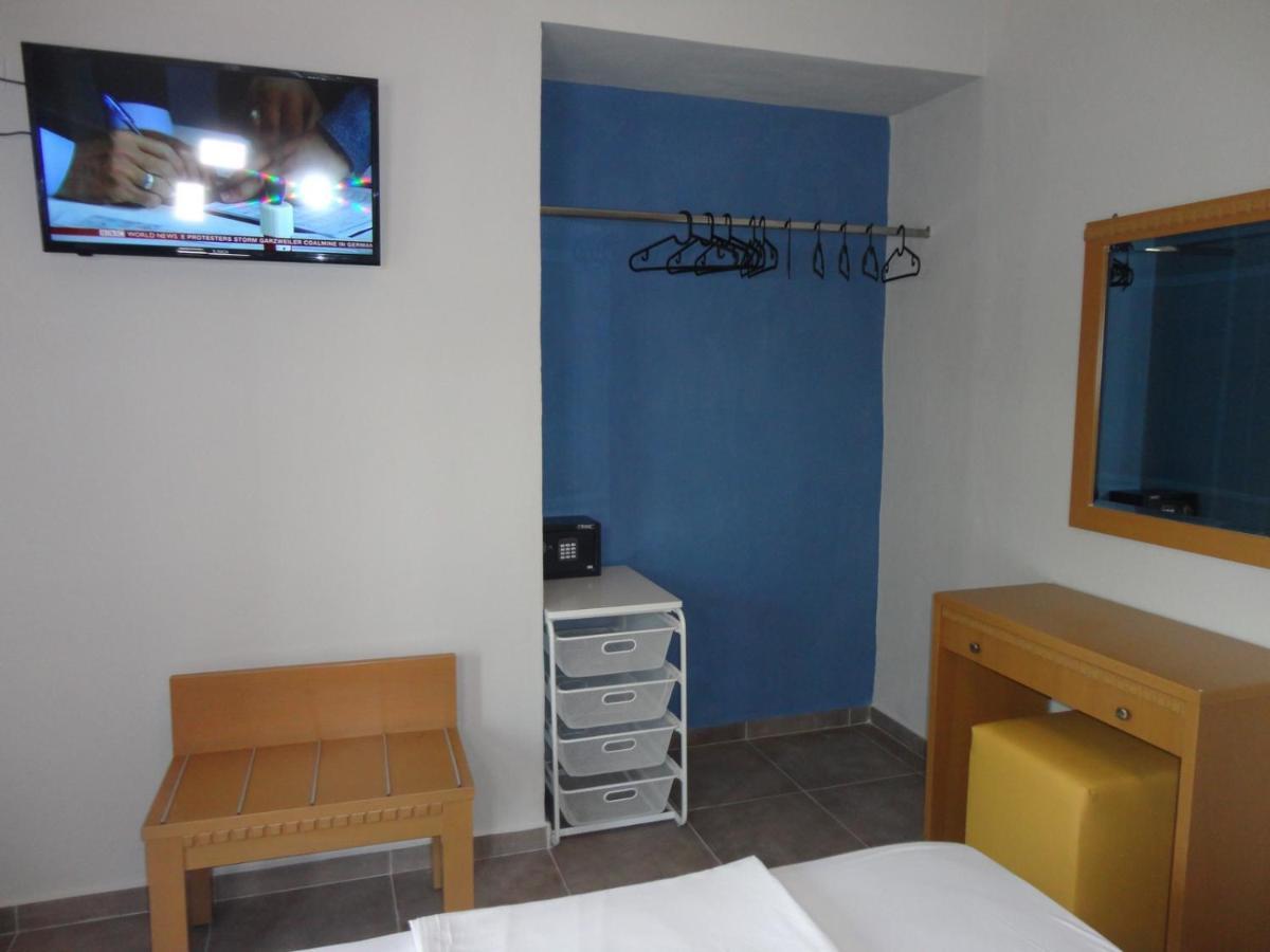 Makis House Hotel Nikiti  Exterior photo