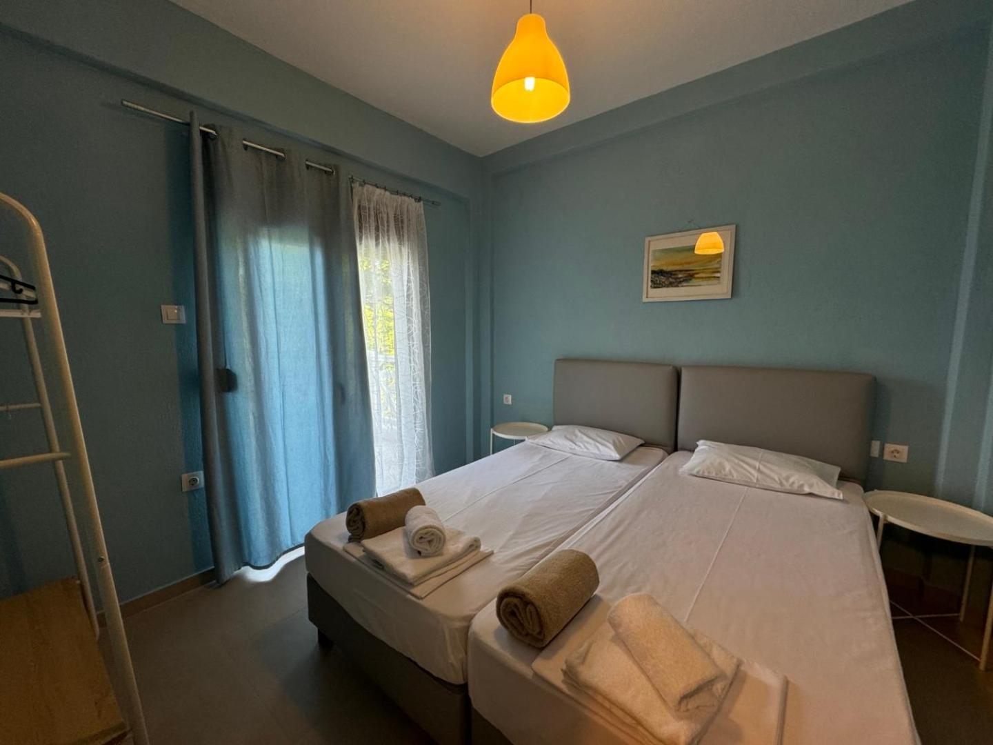 Makis House Hotel Nikiti  Exterior photo